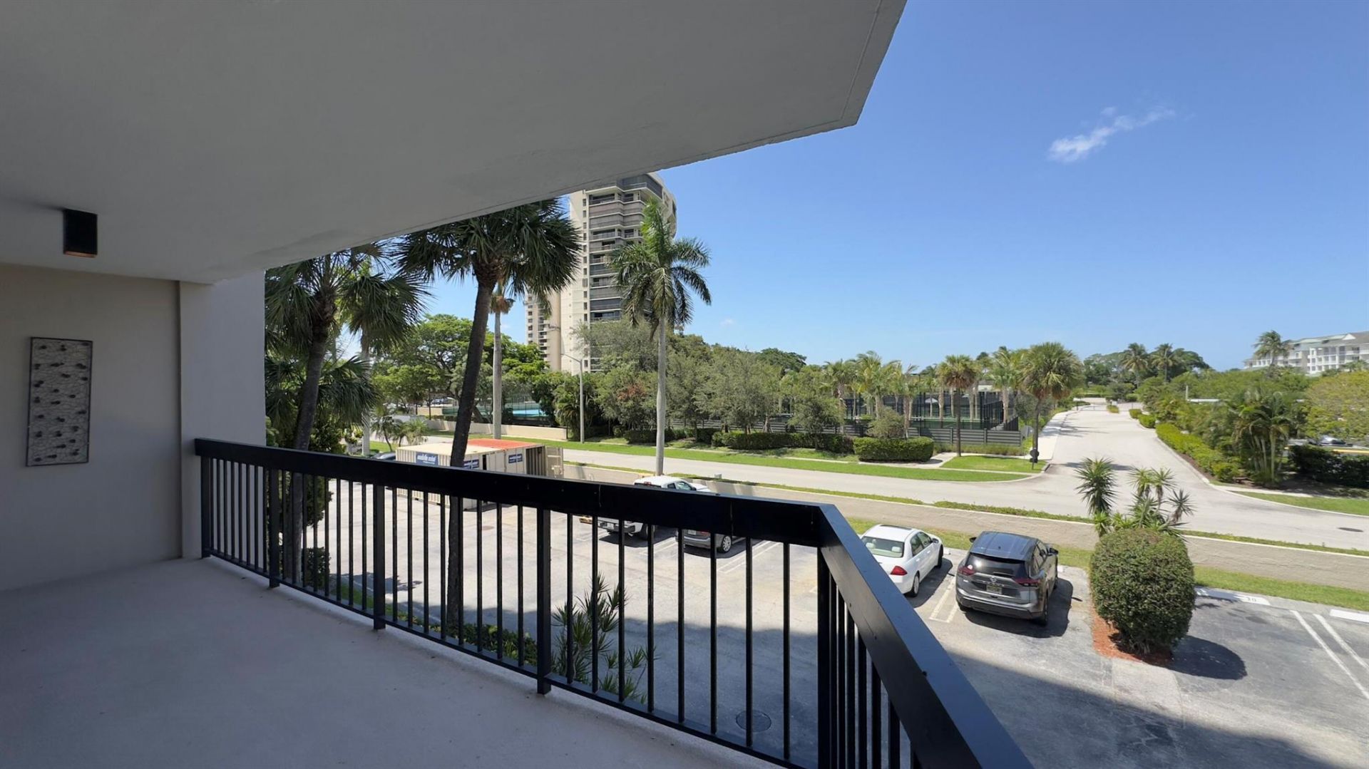 2425 Presidential Way, Unit 203, West Palm Beach, FL 33401 Photo