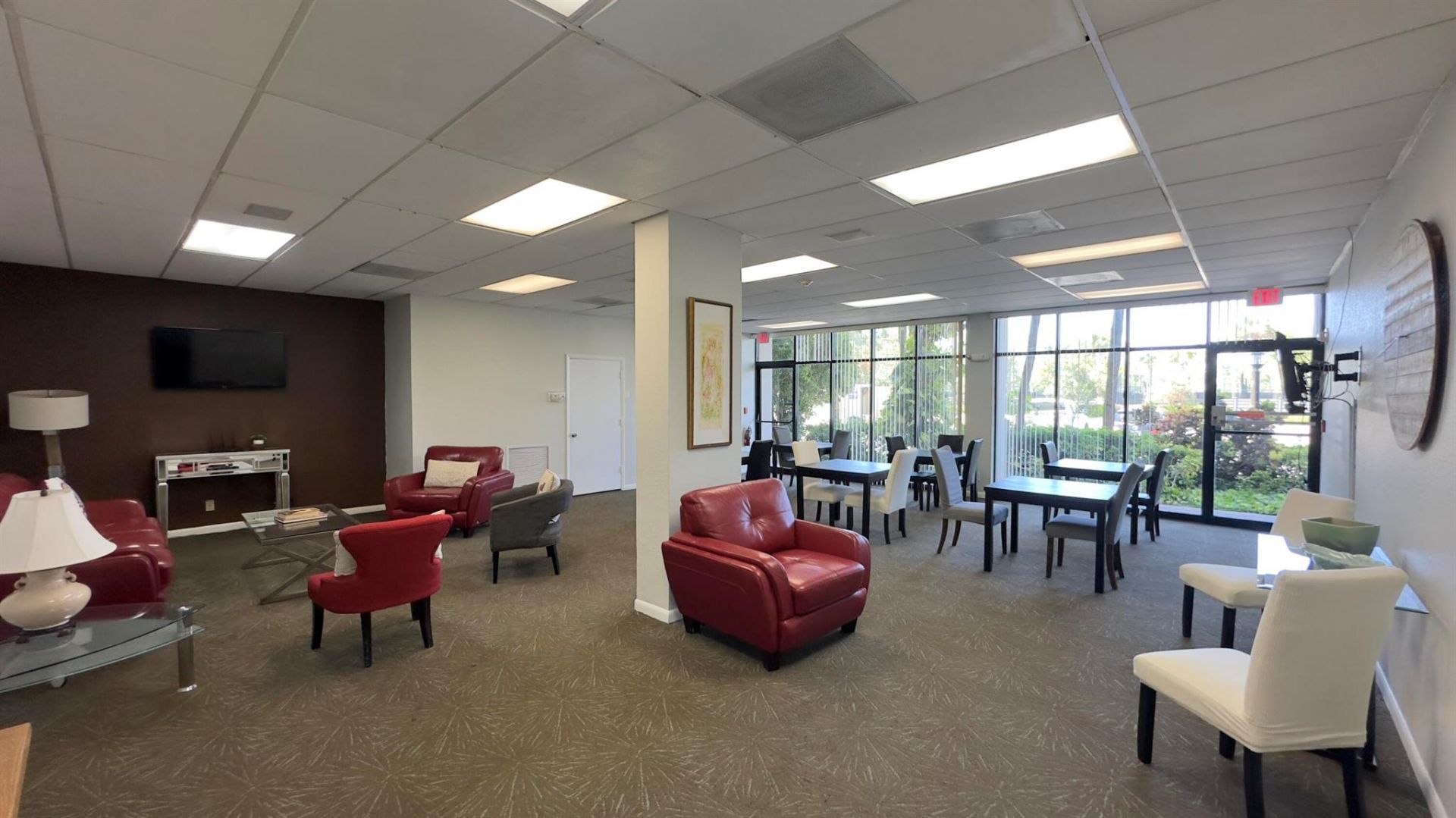 2425 Presidential Way, Unit 203, West Palm Beach, FL 33401 Photo