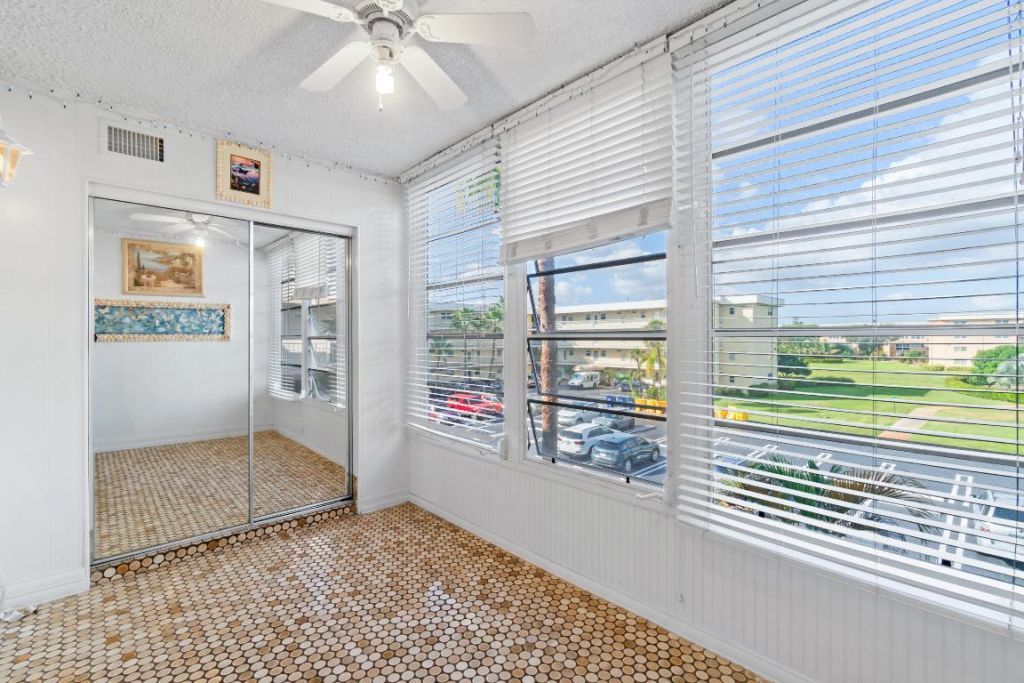 2615 NE 1st Court, Unit 303, Boynton Beach, FL 33435 Photo