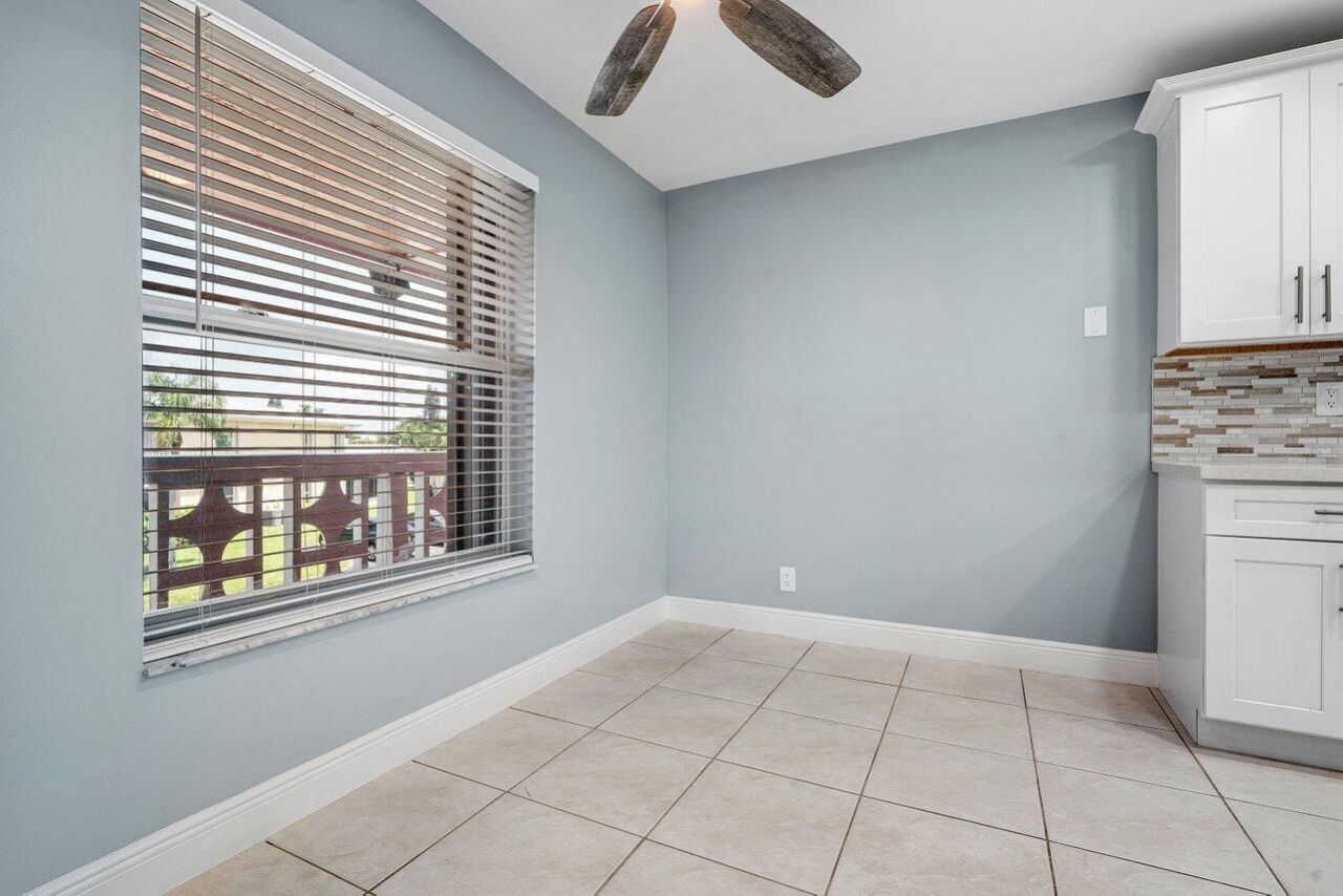 1740 NW 19th Terrace, Unit 204, Delray Beach, FL 33445 Photo