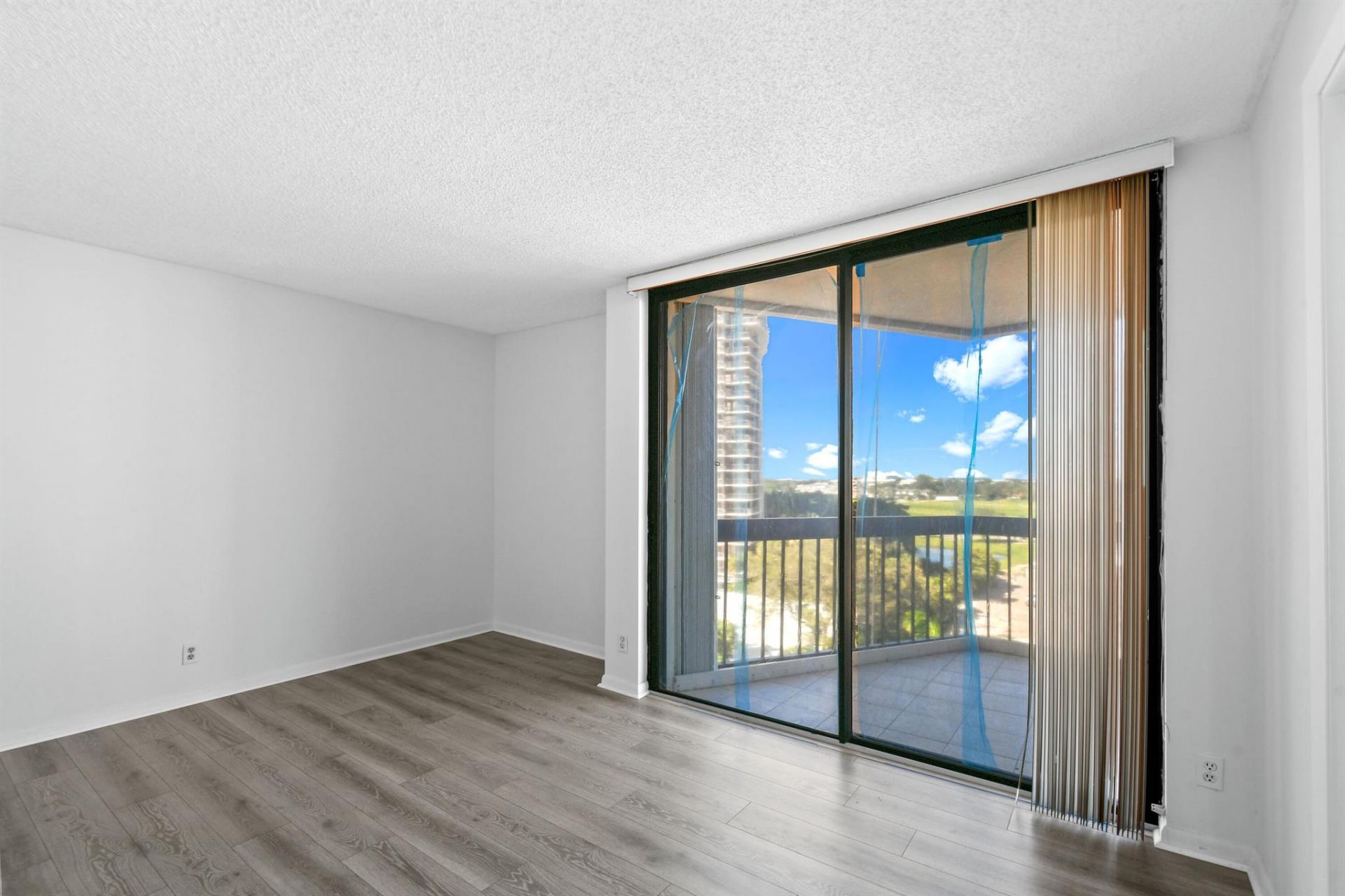 2425 Presidential Way, Unit 801, West Palm Beach, FL 33401 Photo