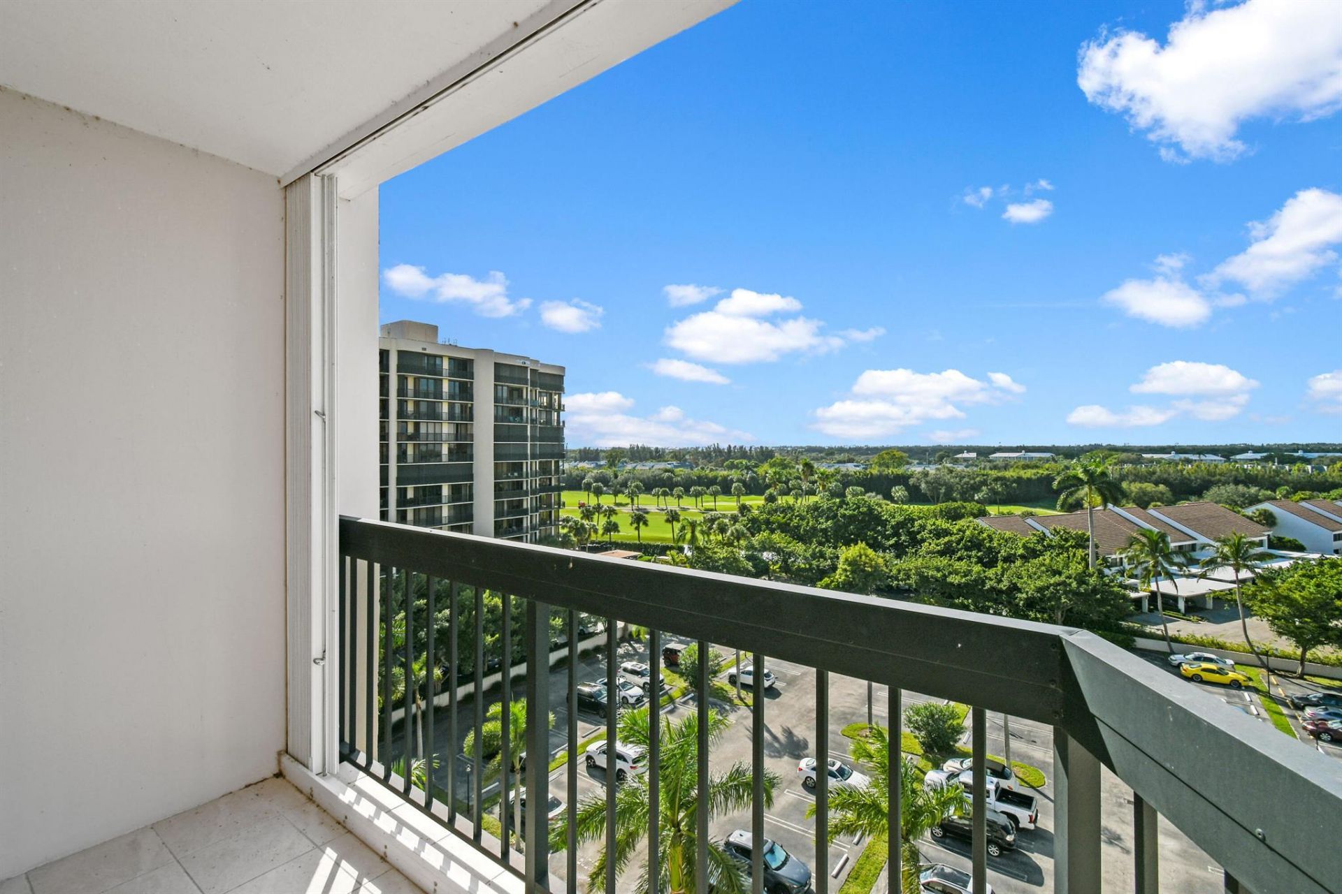 2425 Presidential Way, Unit 801, West Palm Beach, FL 33401 Photo