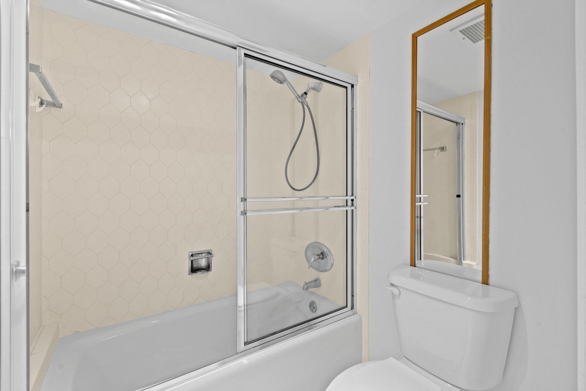 2425 Presidential Way, Unit 801, West Palm Beach, FL 33401 Photo