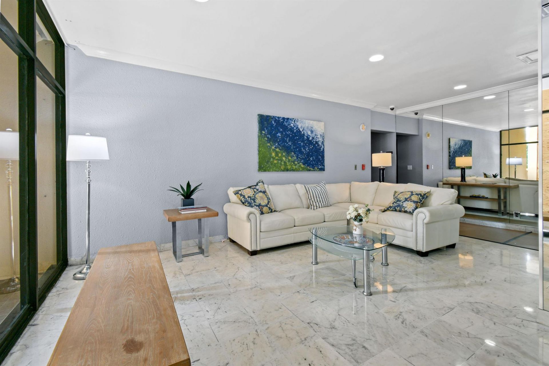 2425 Presidential Way, Unit 801, West Palm Beach, FL 33401 Photo