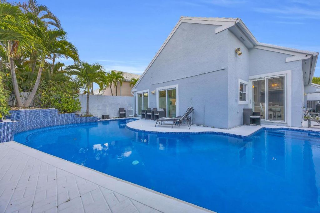 39 Dorchester Circle, Palm Beach Gardens, FL 33418 Photo