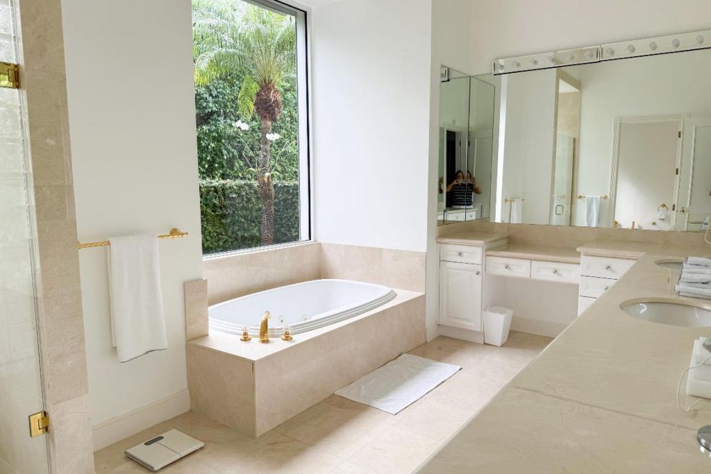 1494 N Lake Way, Palm Beach, FL 33480 Photo