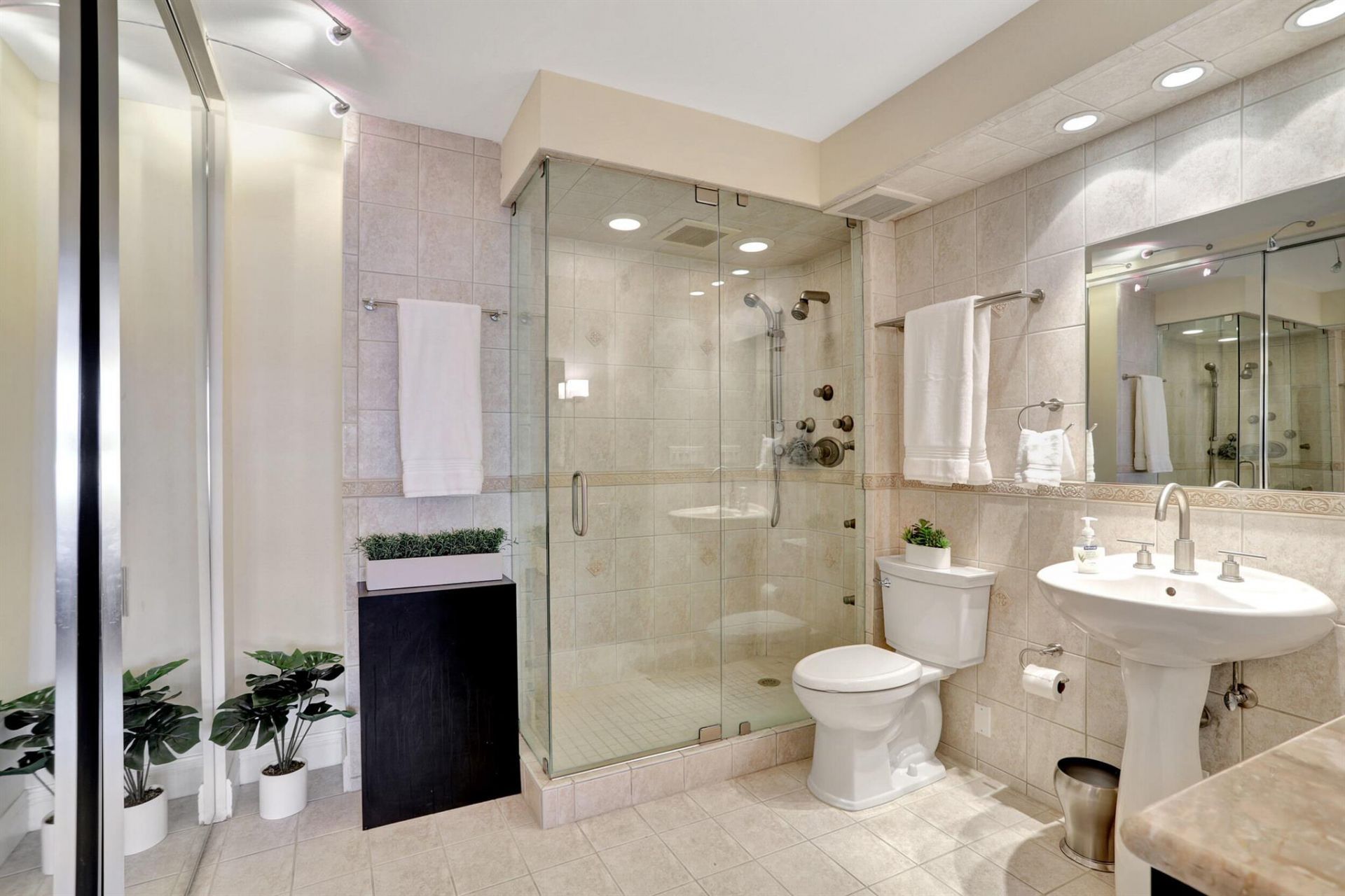 3700 Galt Ocean Drive, Unit 311, Fort Lauderdale, FL 33308 Photo