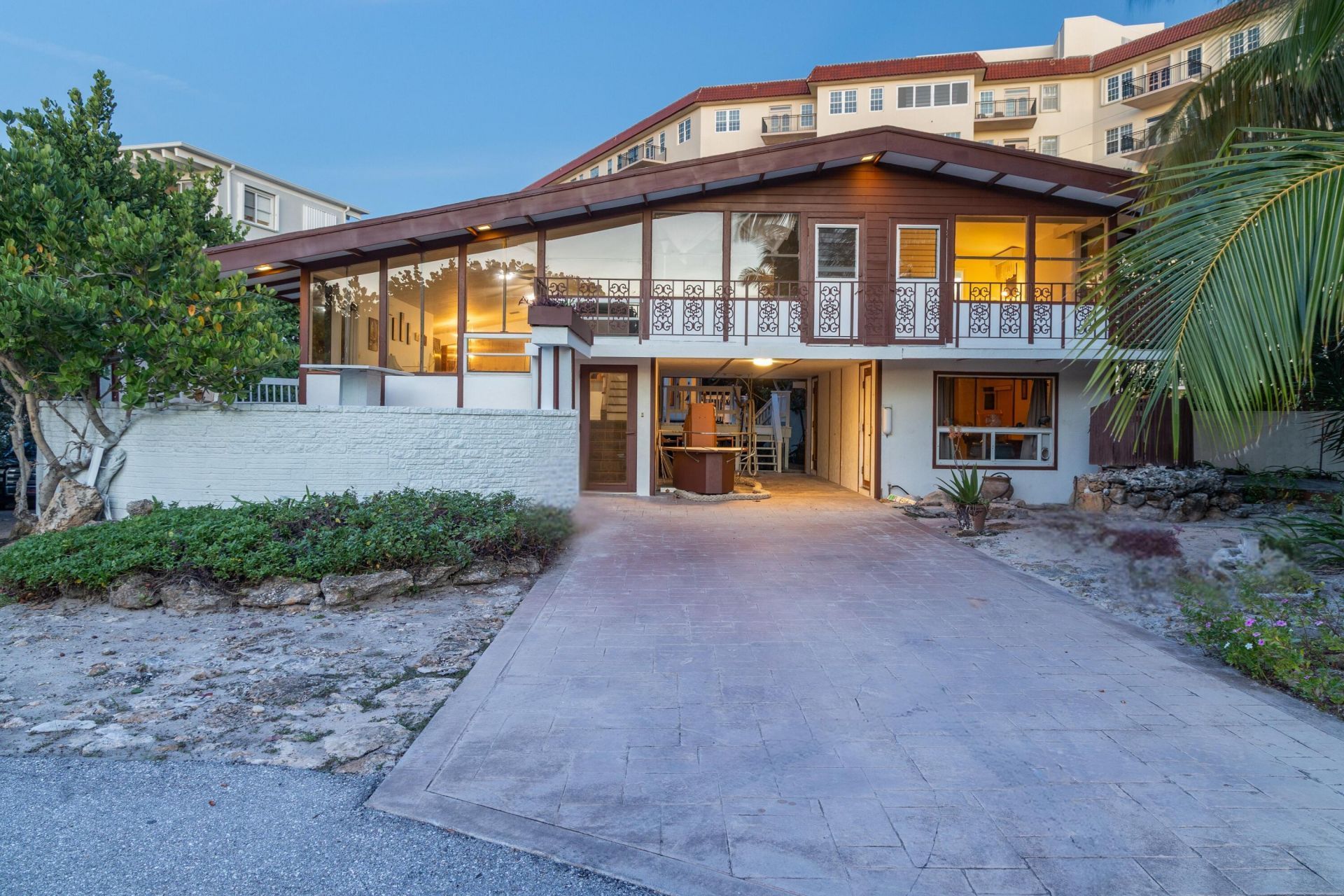 3490 S Ocean Boulevard, South Palm Beach, FL 33480 Photo