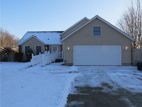 539 Fieldstone Dr., Amherst, OH 44001