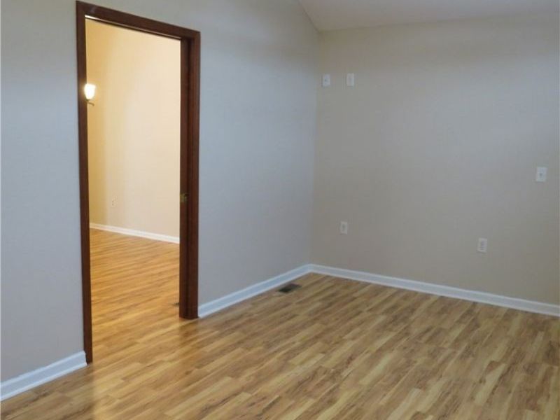 539 Fieldstone Dr., Amherst, OH 44001 Photo 13