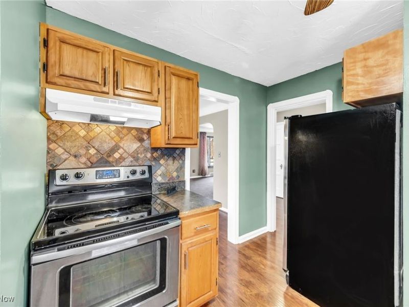 16605 Woodbury Avenue, Cleveland, OH 44135 Photo 12