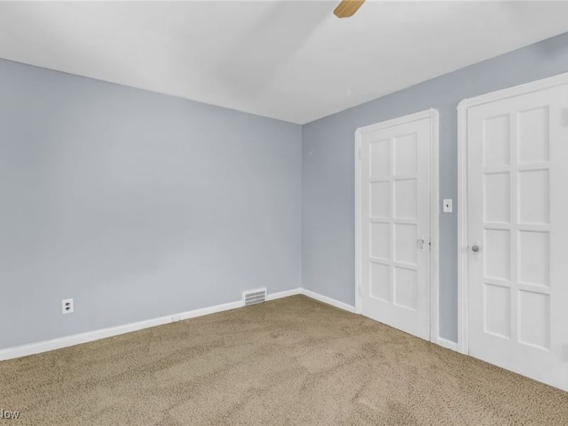 16605 Woodbury Avenue, Cleveland, OH 44135 Photo 26