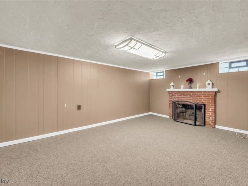 16605 Woodbury Avenue, Cleveland, OH 44135 Photo 28