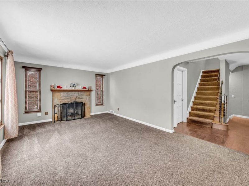 16605 Woodbury Avenue, Cleveland, OH 44135 Photo 3