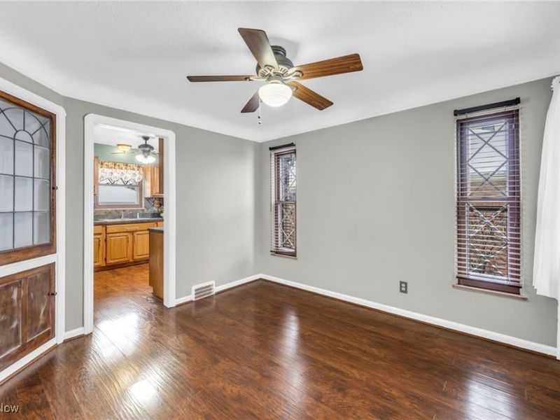 16605 Woodbury Avenue, Cleveland, OH 44135 Photo 6