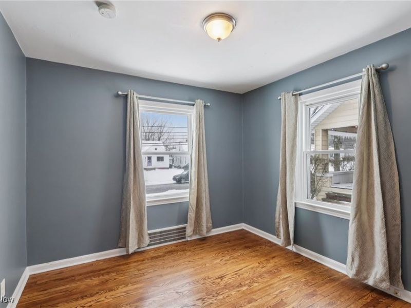 1606 Parker Drive, Mayfield Heights, OH 44124 Photo 13