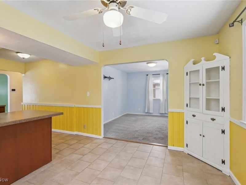 1606 Parker Drive, Mayfield Heights, OH 44124 Photo 9