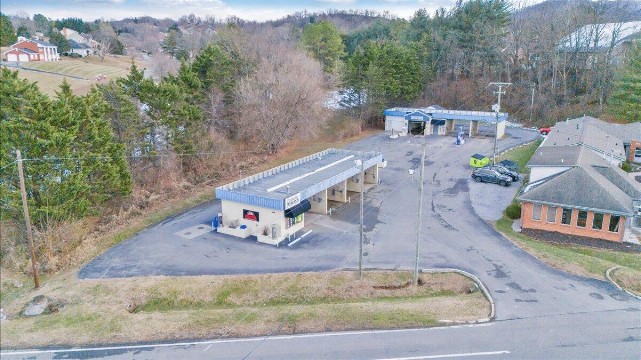 870 Roanoke Rd, Daleville, VA 24083 Main Photo