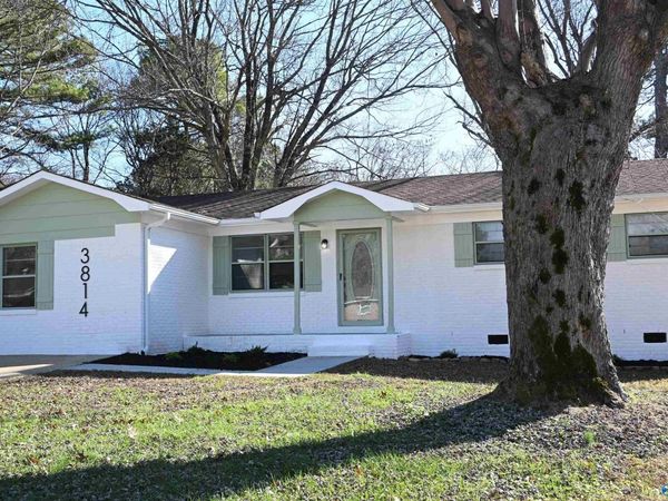 3814 Melody Circle NE, Huntsville, AL 35811