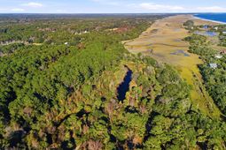 711 Jan Savage Way photo 4