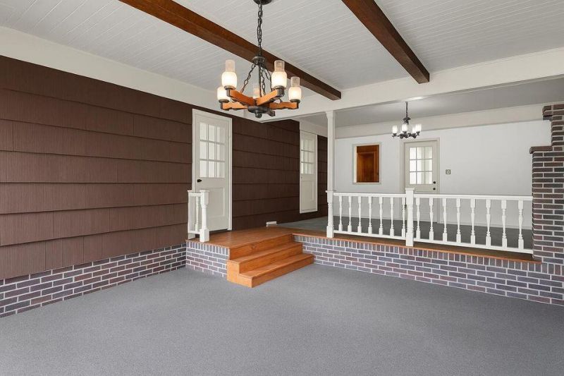 205 Woodlawn Street Photo 12