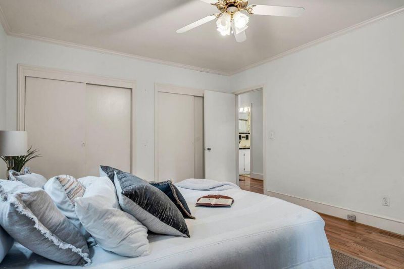 205 Woodlawn Street Photo 26