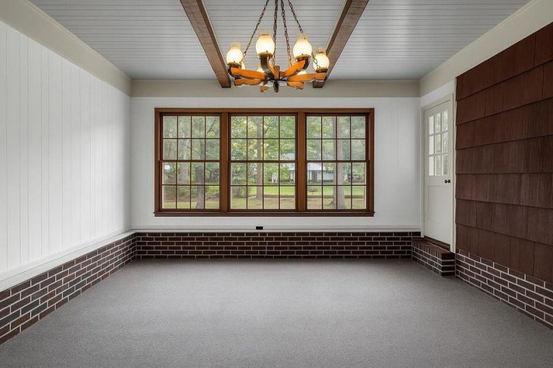 205 Woodlawn Street Photo 4