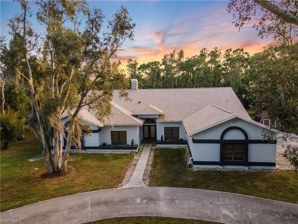 706 SW 6th ST, CAPE CORAL, FL 33991