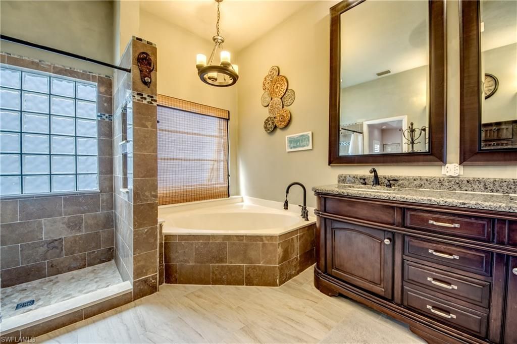 706 SW 6th St, Cape Coral, FL 33991 Photo