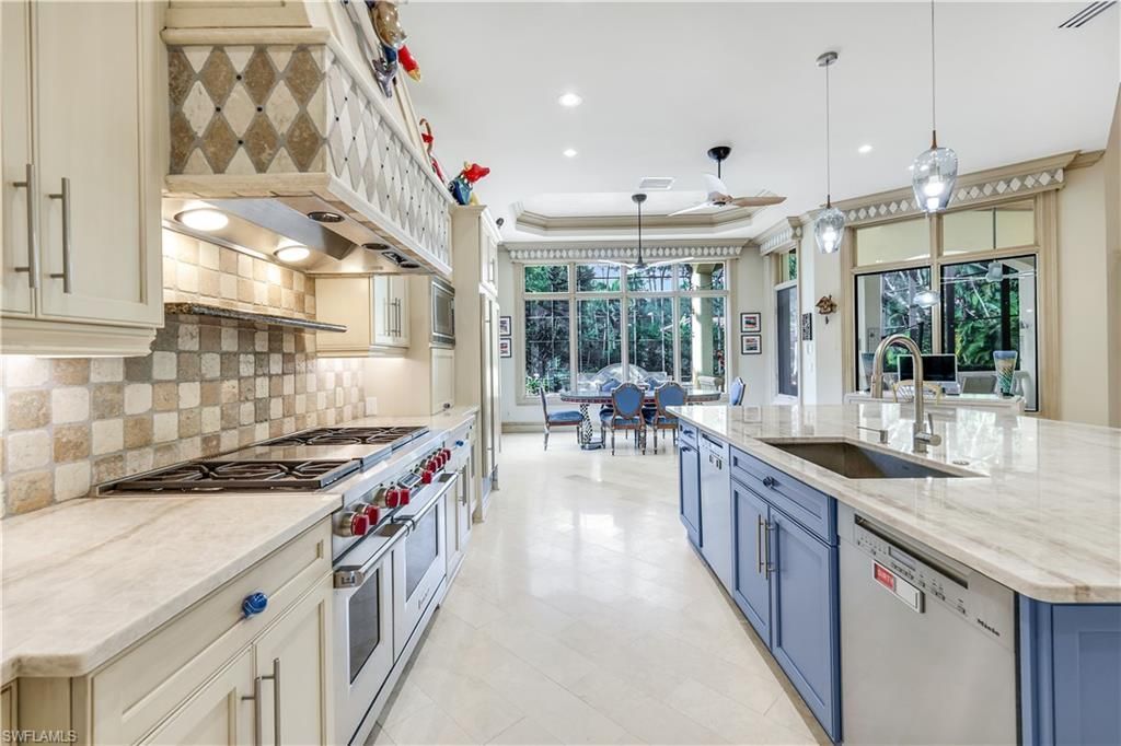 683 Hickory Rd, Naples, FL 34108 Photo