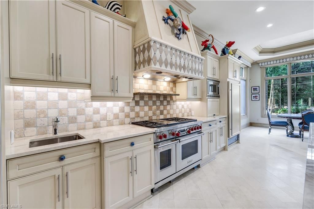 683 Hickory Rd, Naples, FL 34108 Photo