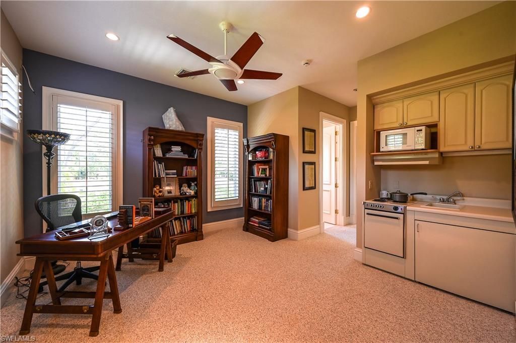 683 Hickory Rd, Naples, FL 34108 Photo