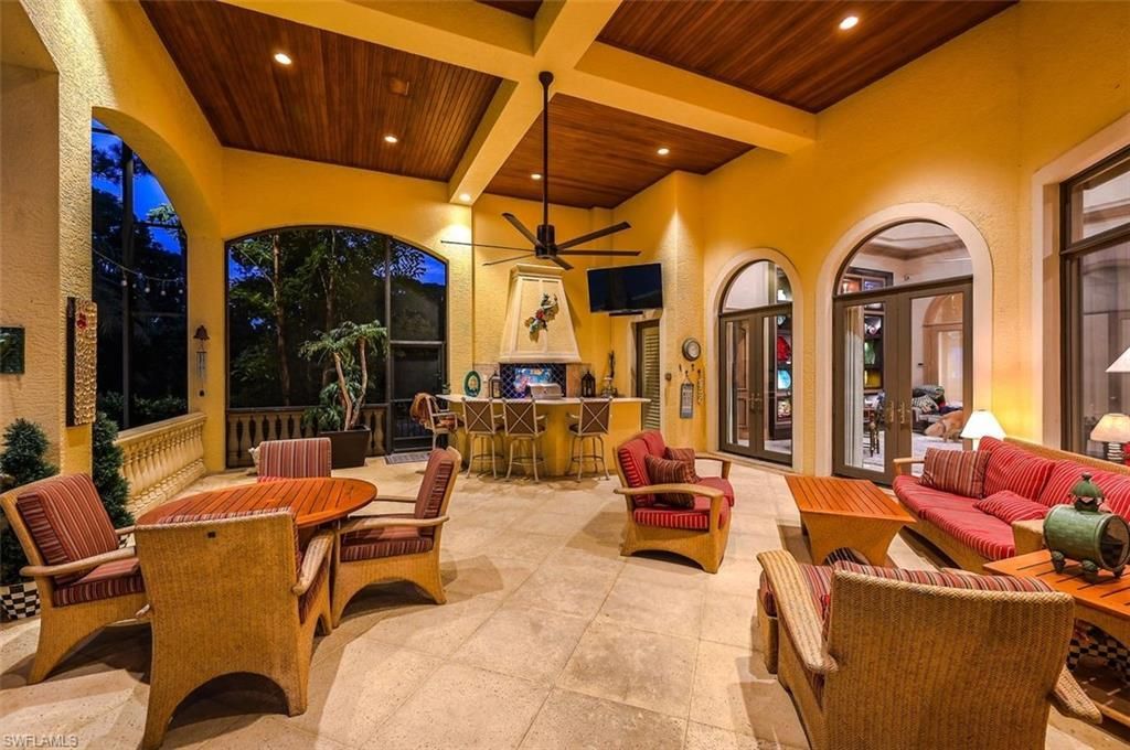683 Hickory Rd, Naples, FL 34108 Photo
