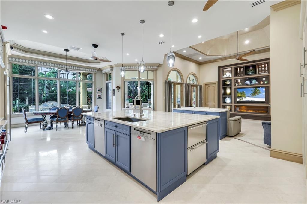 683 Hickory Rd, Naples, FL 34108 Photo