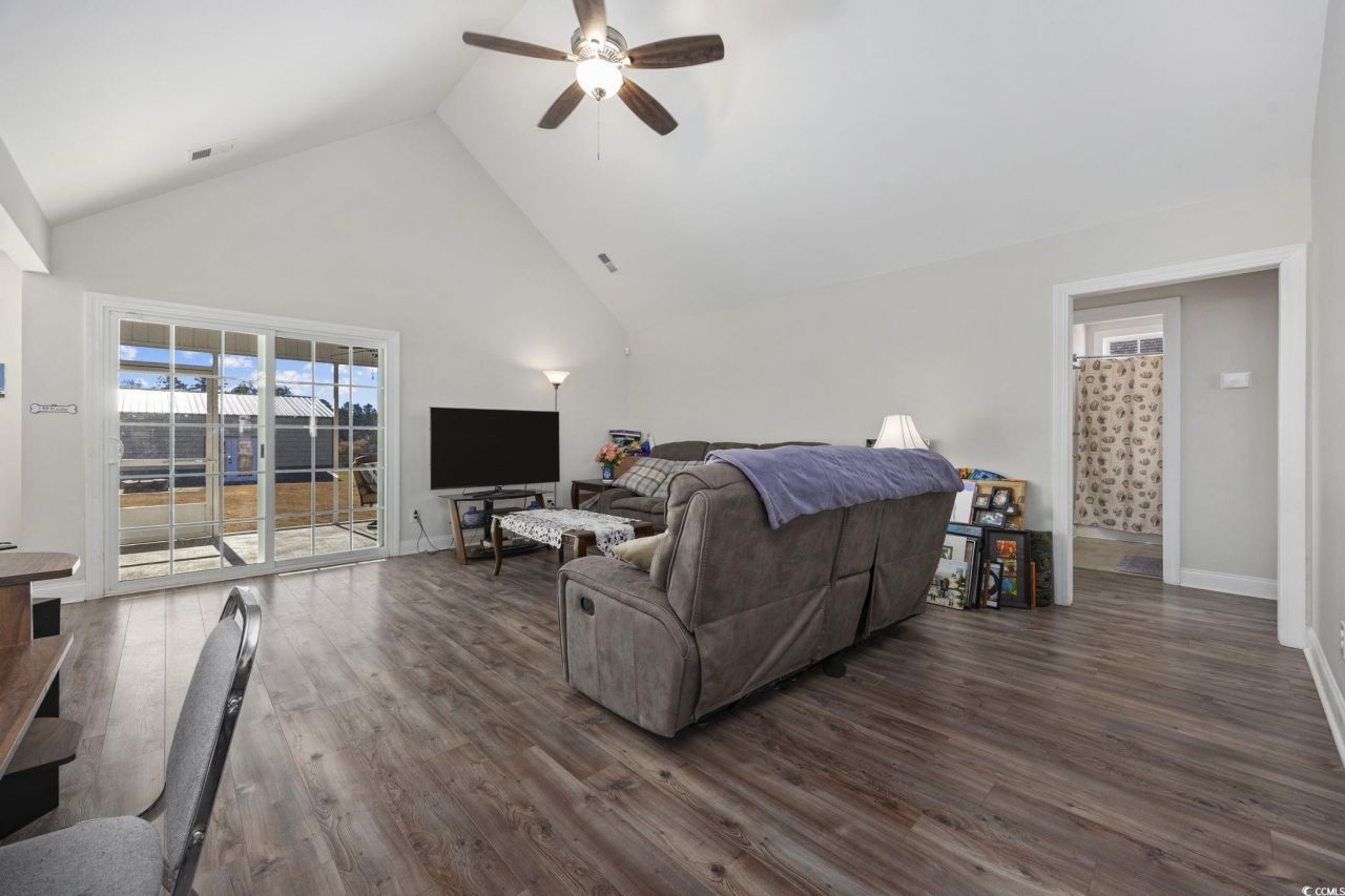 7353 Johnson Shortcut Rd. Photo 7