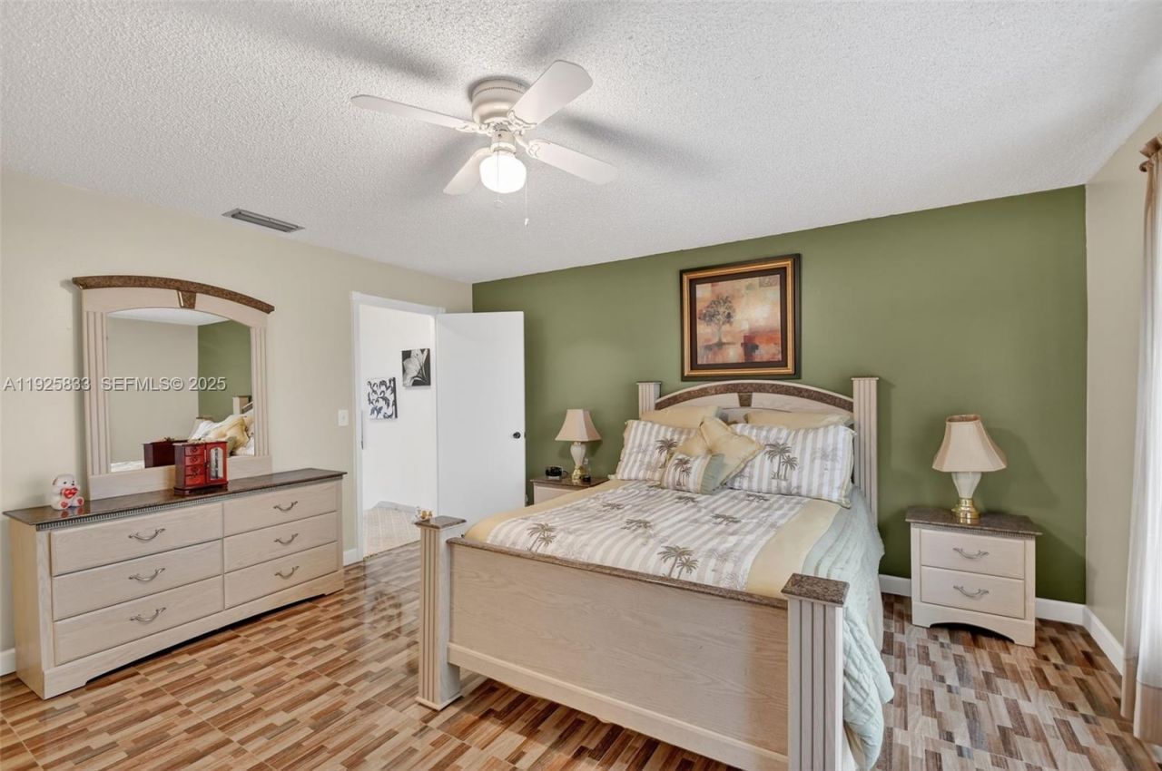 820 Salem Ln, Unit B, Lake Worth, FL 33467 Photo