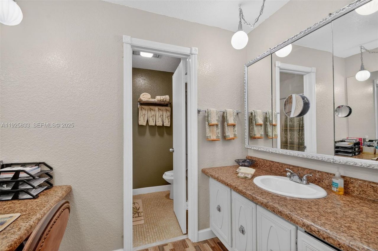 820 Salem Ln, Unit B, Lake Worth, FL 33467 Photo