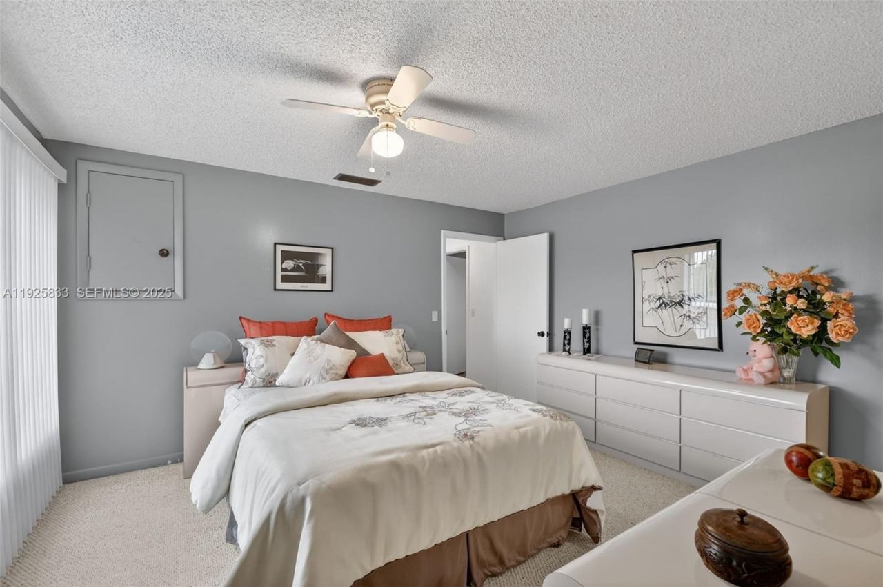 820 Salem Ln, Unit B, Lake Worth, FL 33467 Photo