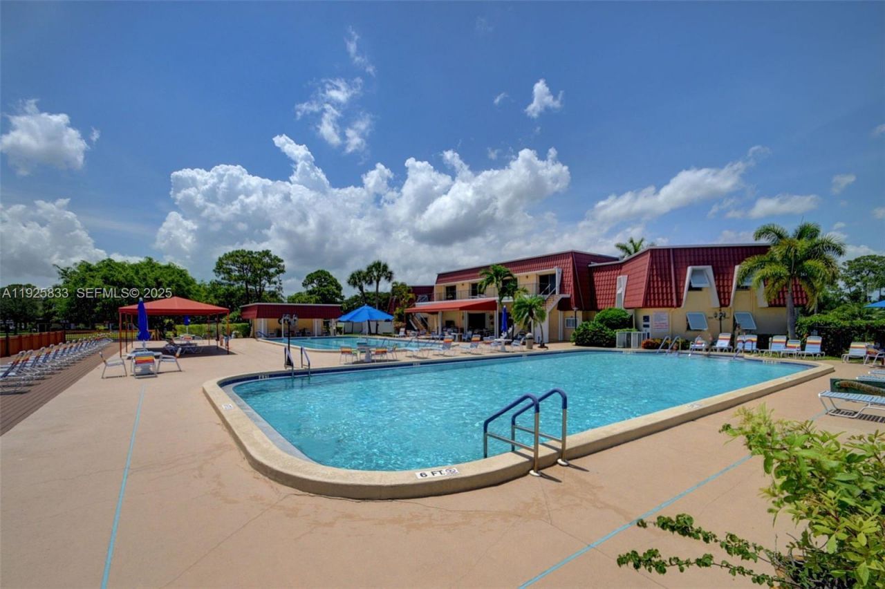 820 Salem Ln, Unit B, Lake Worth, FL 33467 Photo