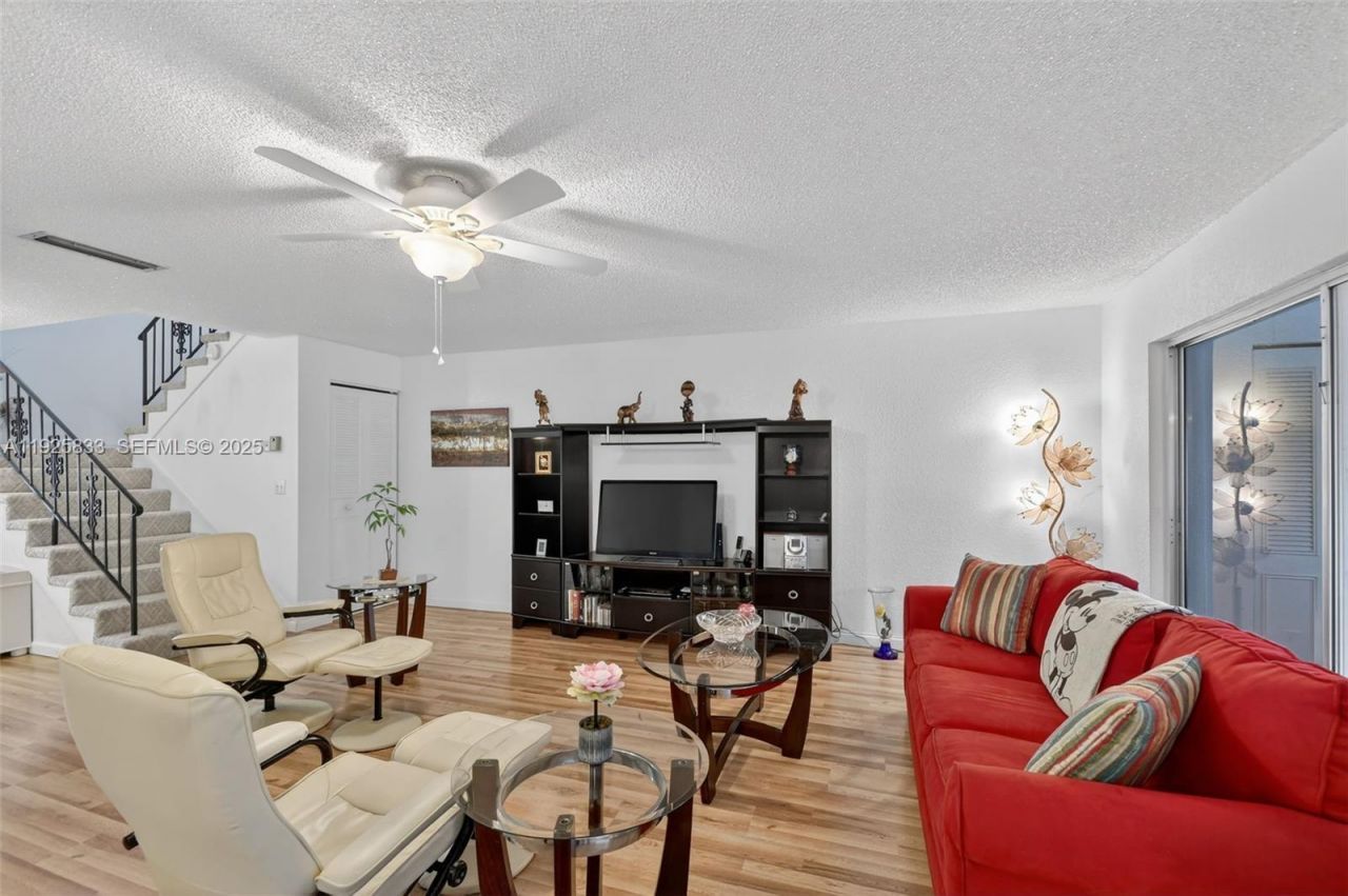 820 Salem Ln, Unit B, Lake Worth, FL 33467 Photo