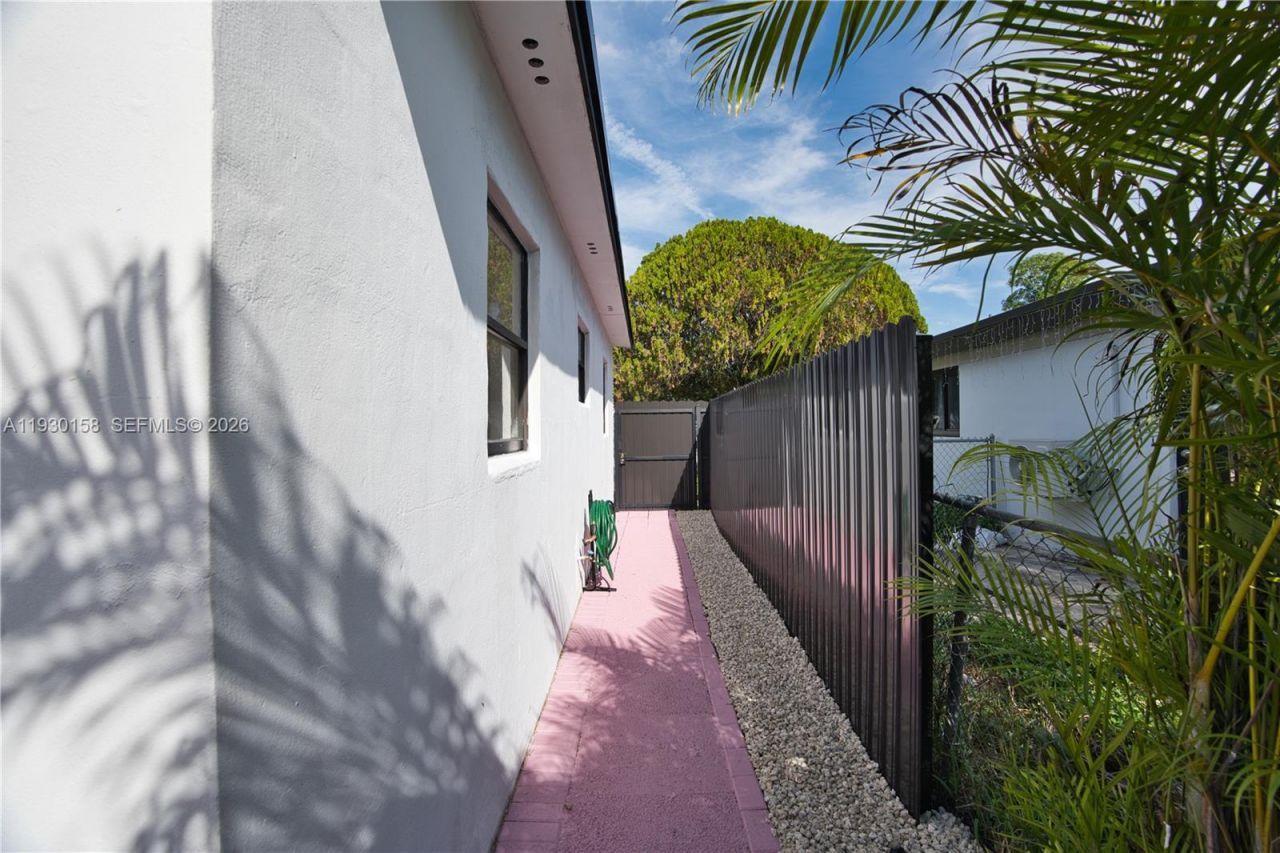 6424 SW 20th St, Miramar, FL 33023 Photo