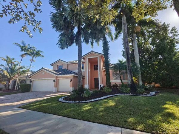 1035 Waterside Cir, Weston, FL 33327