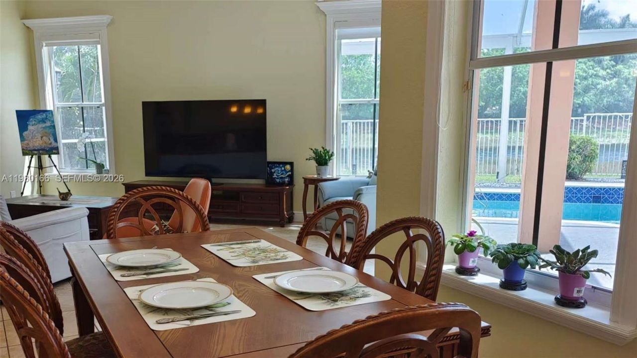 1035 Waterside Cir, Weston, FL 33327 Photo