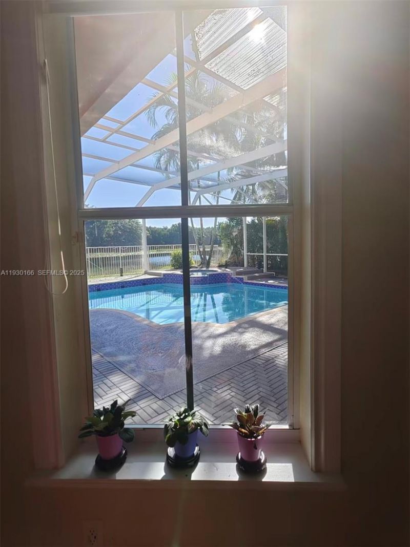 1035 Waterside Cir, Weston, FL 33327 Photo