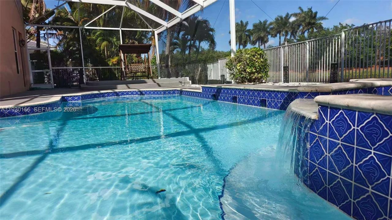 1035 Waterside Cir, Weston, FL 33327 Photo