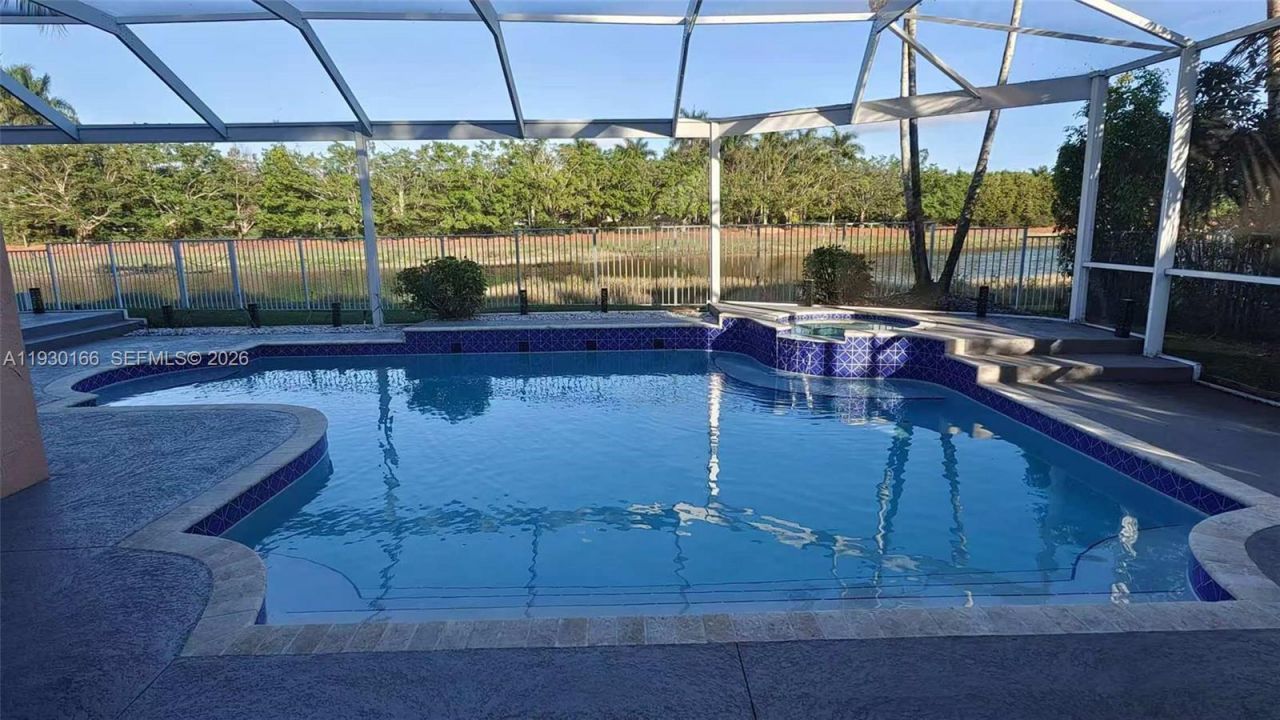 1035 Waterside Cir, Weston, FL 33327 Photo