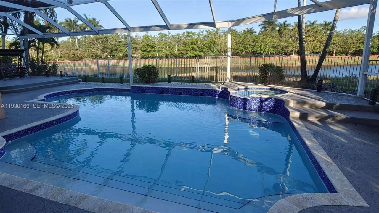 1035 Waterside Cir, Weston, FL 33327 Photo