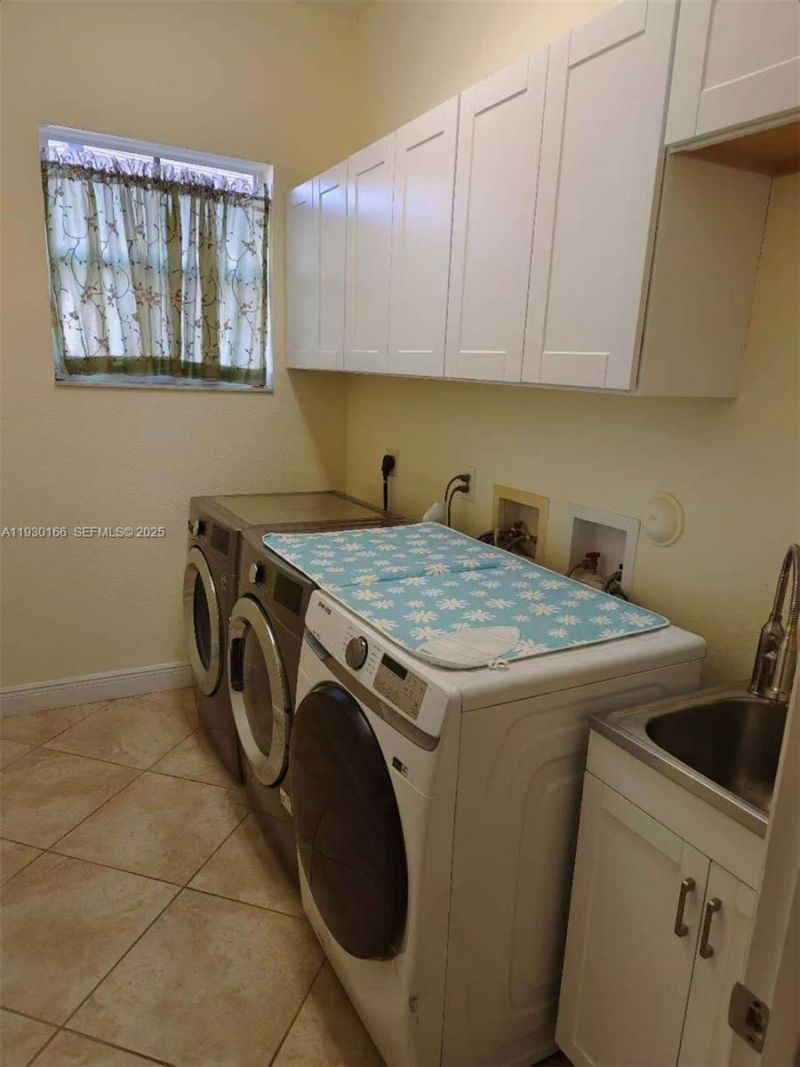 1035 Waterside Cir, Weston, FL 33327 Photo