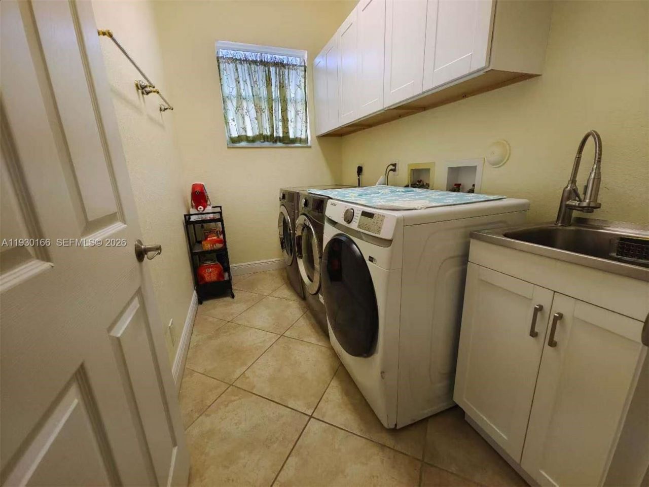 1035 Waterside Cir, Weston, FL 33327 Photo