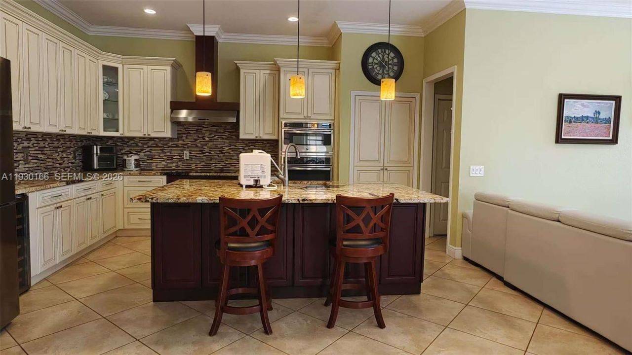 1035 Waterside Cir, Weston, FL 33327 Photo